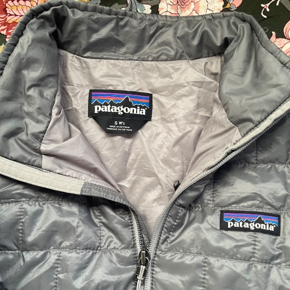 Women’s Patagonia Nano Puff Jacket - Picture 2 of 2